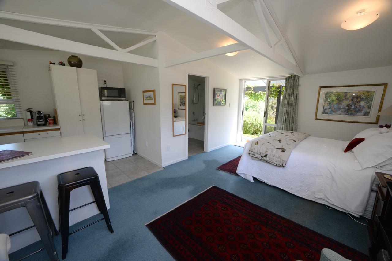 L'Abri Bed And Breakfast Akaroa Buitenkant foto