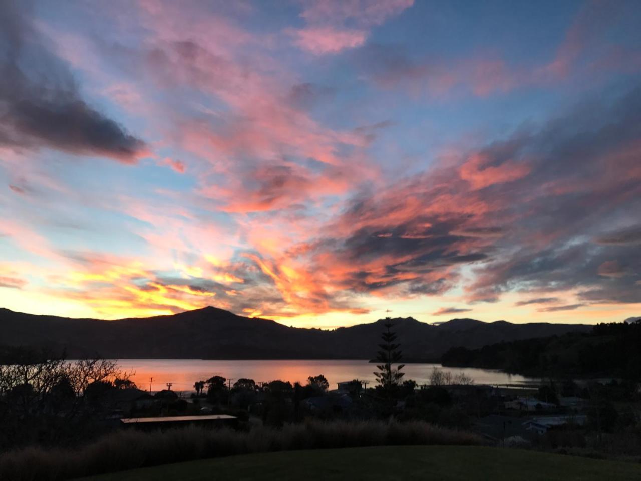 L'Abri Bed And Breakfast Akaroa Buitenkant foto